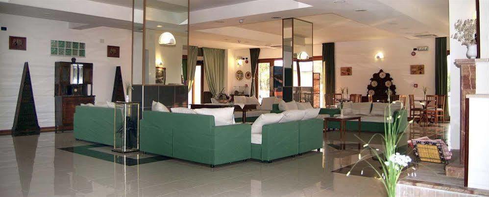 Hotel Residence Adria Rodi Garganico Buitenkant foto